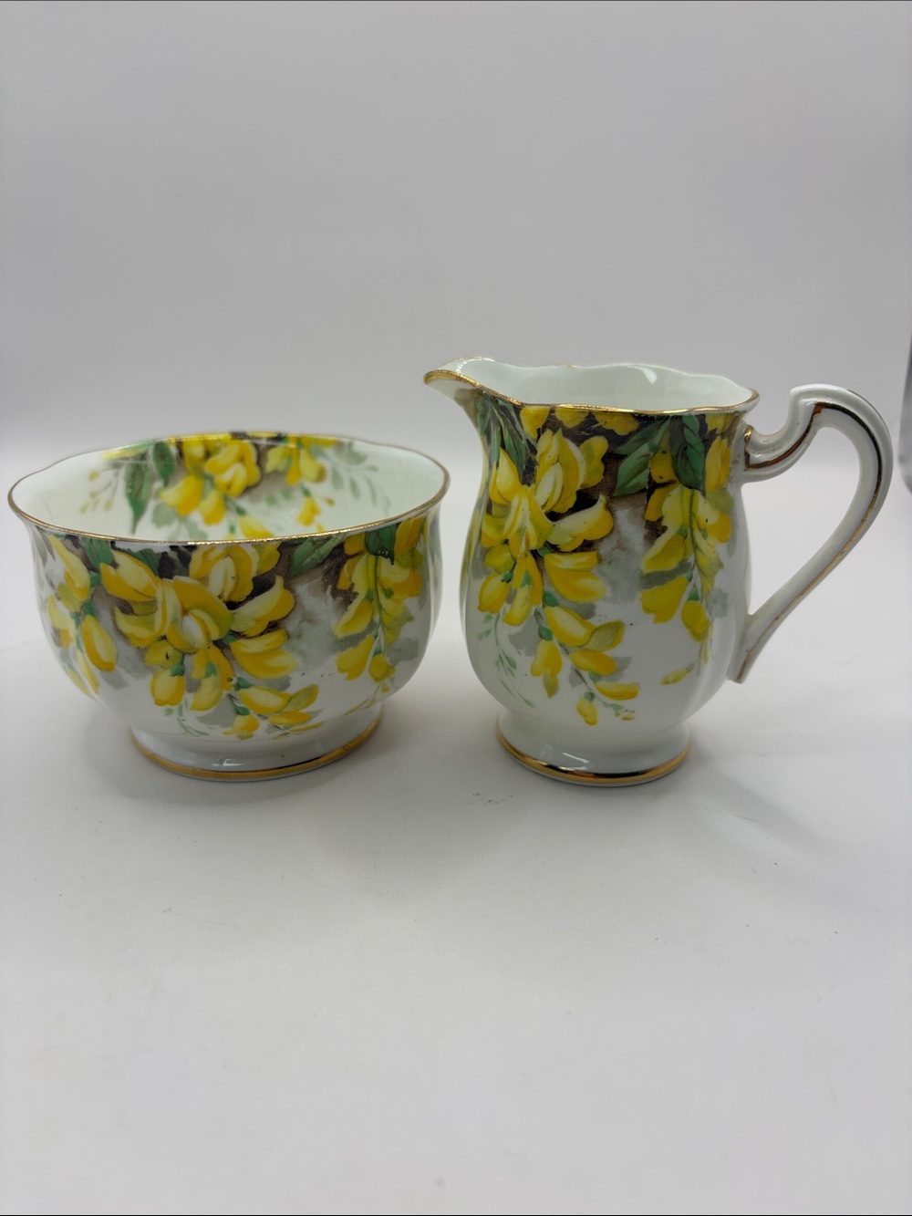 Royal Standard bone china LaburnumCreamer and Sugar Bowl with Yellow Flowers
